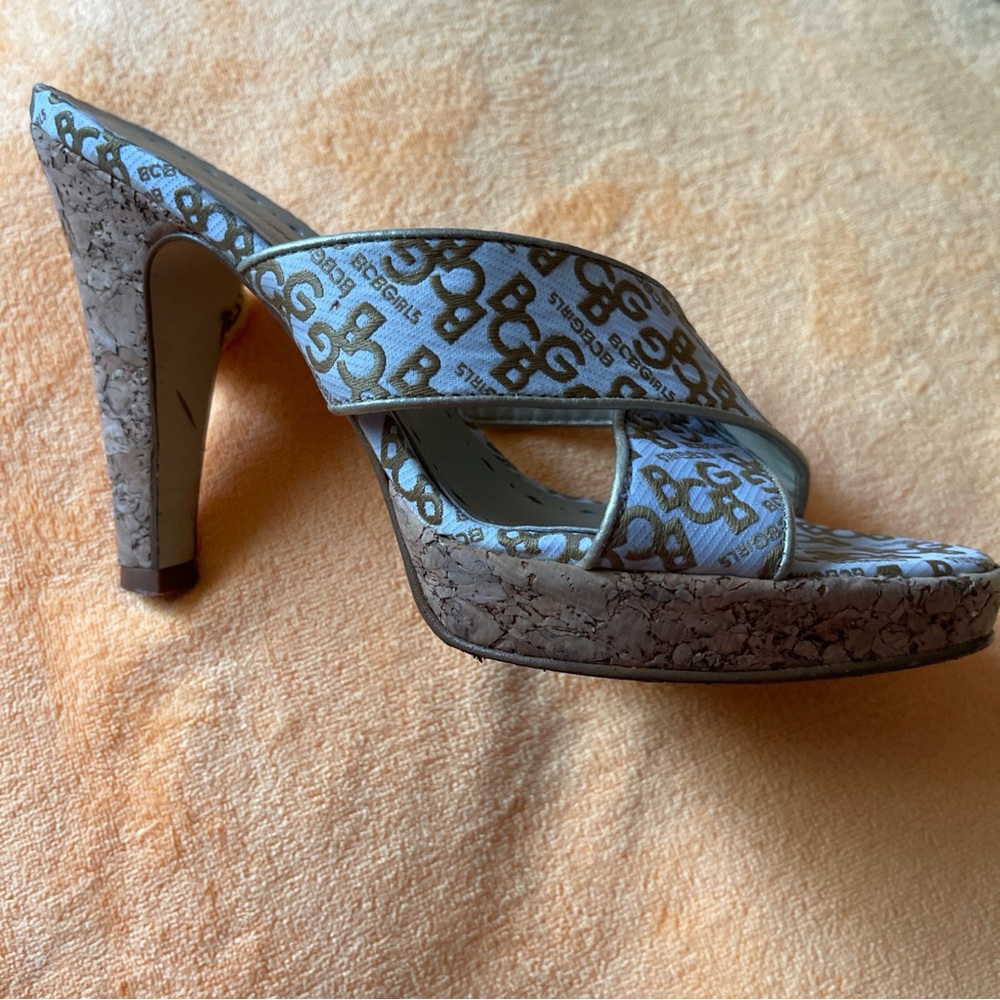 BCBG Beige Logos High Heeled Stilettos 36/‘5